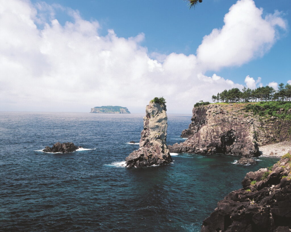 제주도 서귀포에서 방문하기 좋은 장소 Best10_외돌개